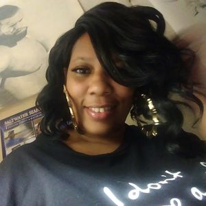 Meet your Posher, Chanel